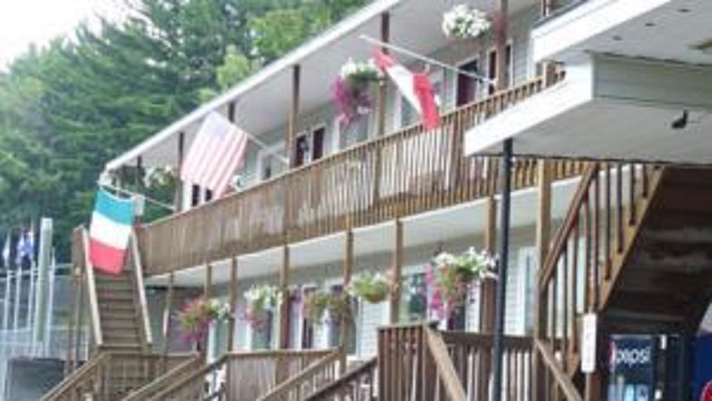 Legacy Inn & Suites Of Lake George Exterior foto